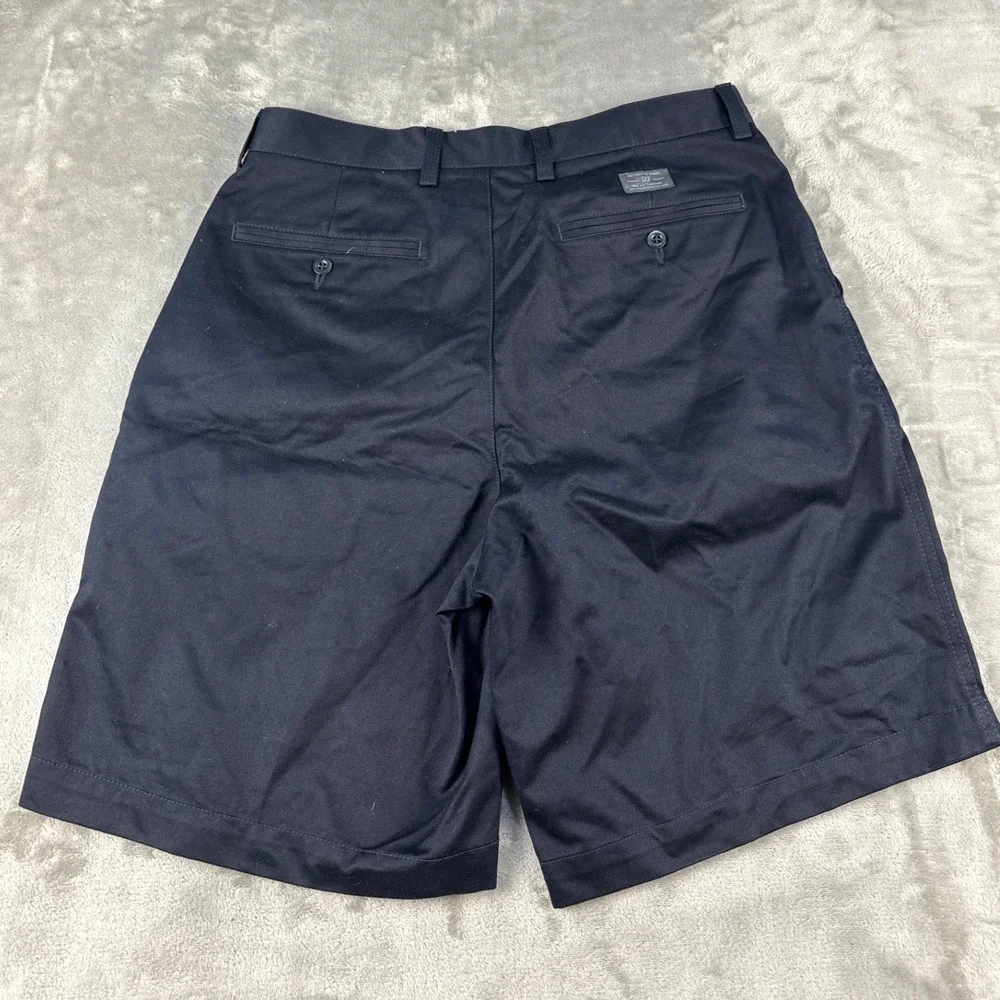 Gap Khakis Mens 32 Navy Blue Pleated Relaxed Fit Chino Shorts